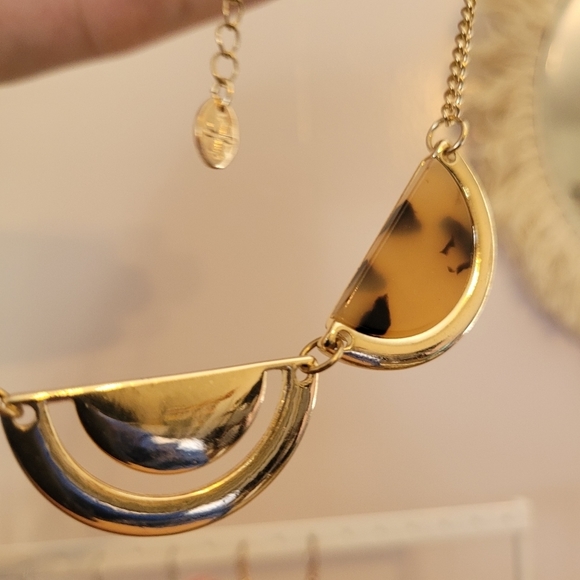 Short necklace - Picture 5 of 7